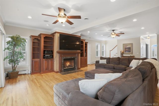 30 Somerset Lane, Warwick, NY 10990