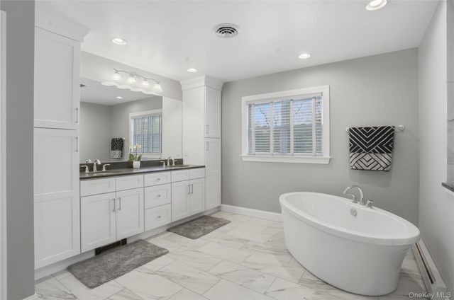 30 Somerset Lane, Warwick, NY 10990