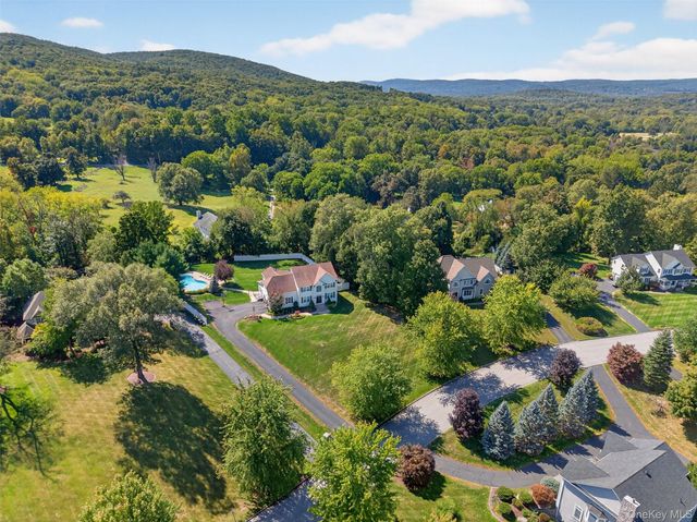 30 Somerset Lane, Warwick, NY 10990