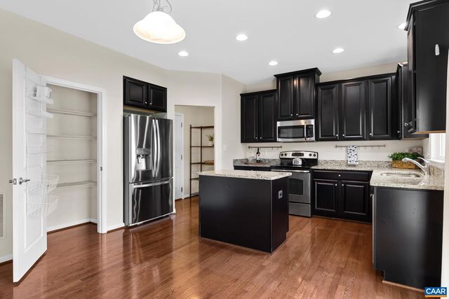 196 APPALACHIAN LN, Zion Crossroads, VA 22942