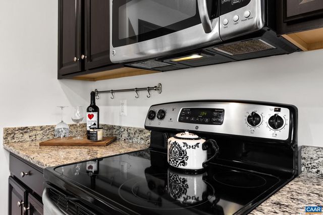 196 APPALACHIAN LN, Zion Crossroads, VA 22942