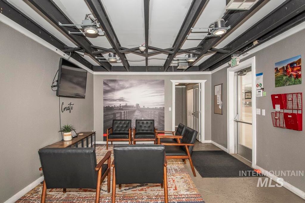 105 N 5th Ave, Caldwell, ID 83605 photo 6