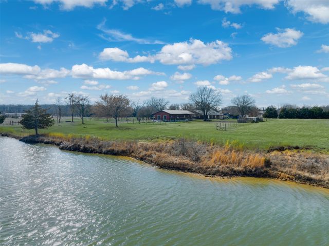 1900 County Road 33900, Powderly, TX 75473