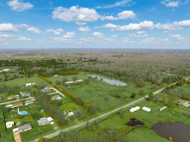 1900 County Road 33900, Powderly, TX 75473