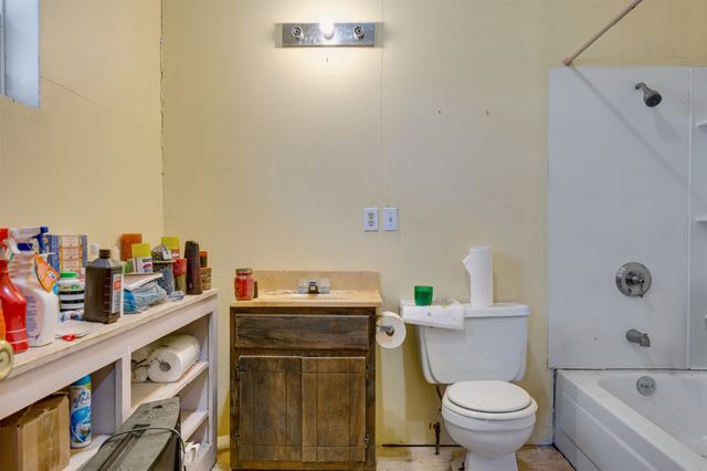 1900 County Road 33900, Powderly, TX 75473