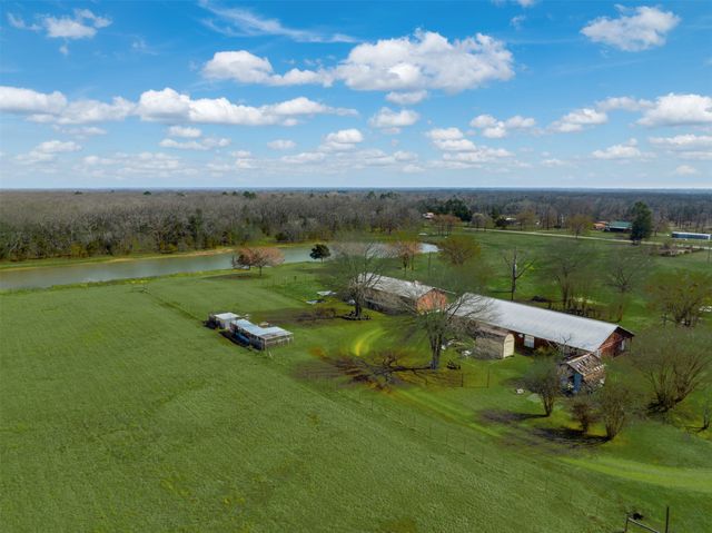 1900 County Road 33900, Powderly, TX 75473