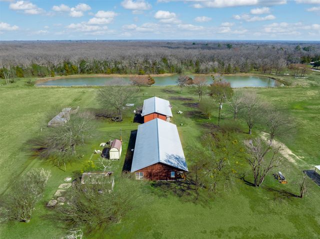 1900 County Road 33900, Powderly, TX 75473