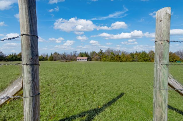 1900 County Road 33900, Powderly, TX 75473