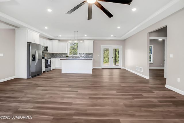 734 VINE DRIVE, Holts Summit, MO 65043