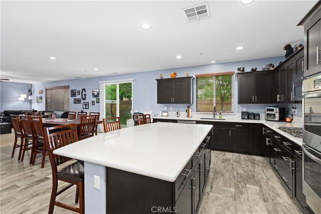 1248 Burgundy Rose Way, Beaumont, CA 92223