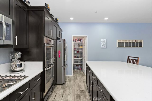1248 Burgundy Rose Way, Beaumont, CA 92223