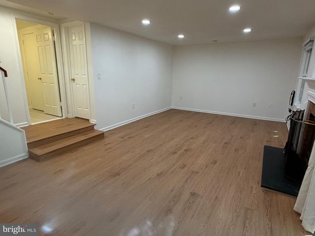 10113 GALSWORTHY PL, Bethesda, MD 20817