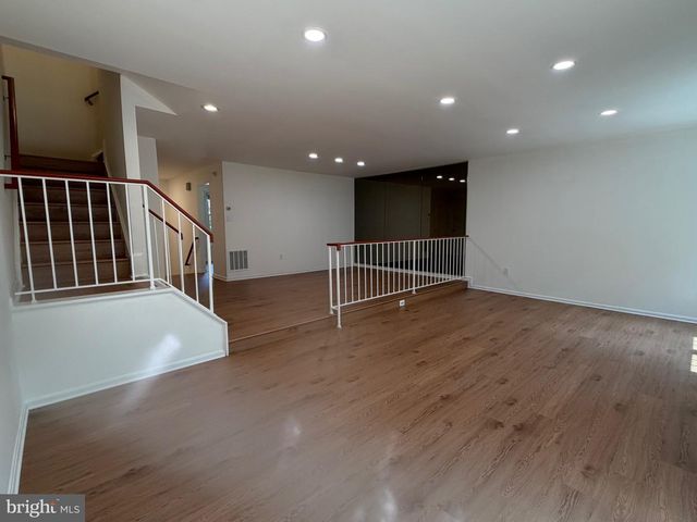 10113 GALSWORTHY PL, Bethesda, MD 20817