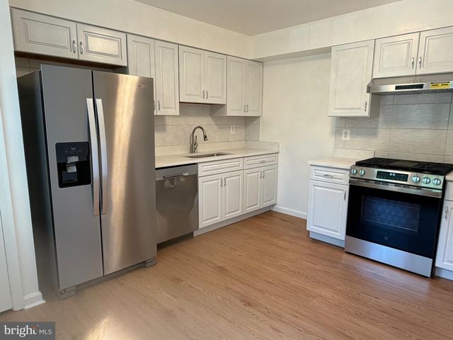 10113 GALSWORTHY PL, Bethesda, MD 20817