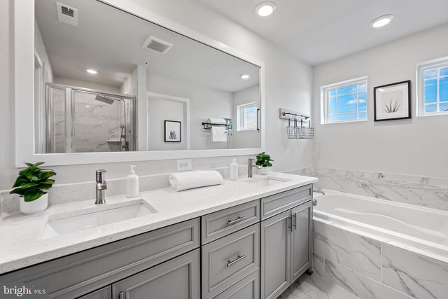 3704 KAHL FARM RD, Perry Hall, MD 21128