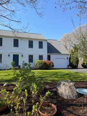 15 Dr Stanton, Dennis, MA 02638