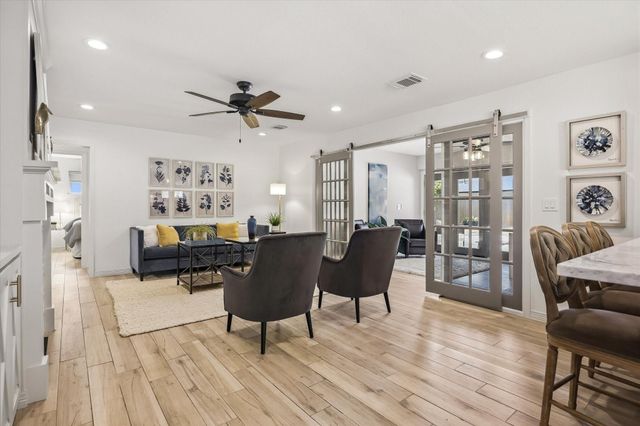 3731 Sun Valley Drive, Houston, TX 77025