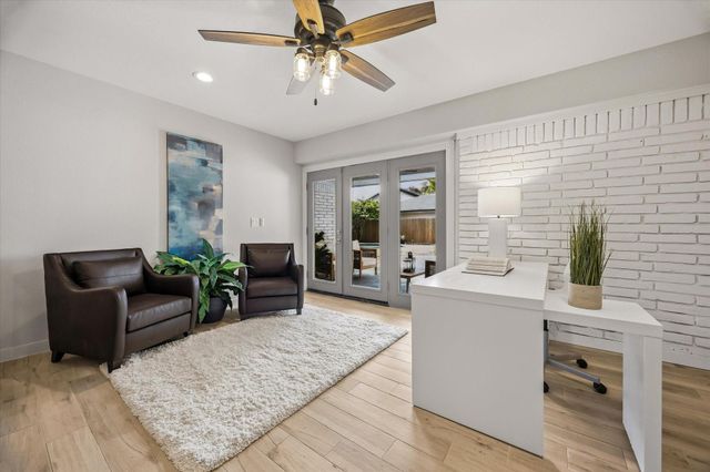 3731 Sun Valley Drive, Houston, TX 77025