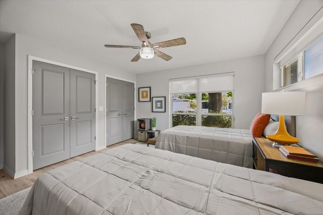 3731 Sun Valley Drive, Houston, TX 77025