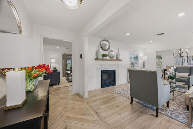 3731 Sun Valley Drive, Houston, TX 77025