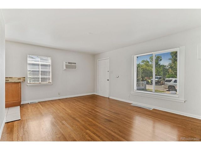 1390 Alton St, Aurora, CO 80010