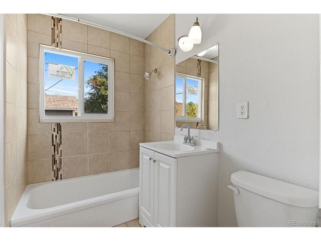 1390 Alton St, Aurora, CO 80010