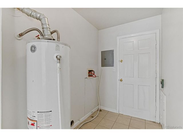 1390 Alton St, Aurora, CO 80010