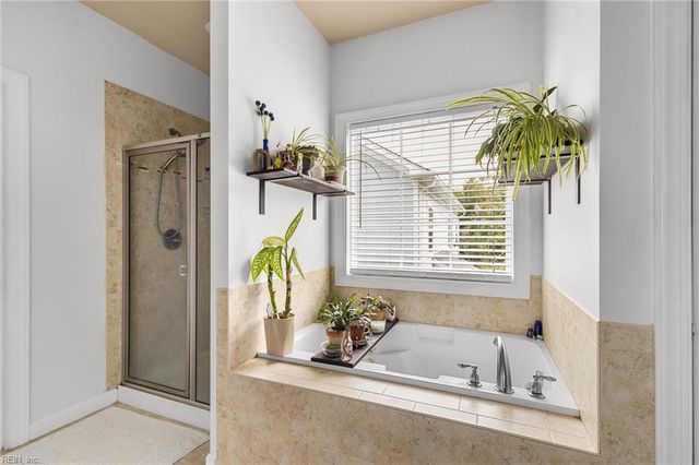 2045 Grandon Loop RD, Virginia Beach, VA 23456
