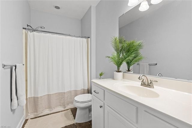 2045 Grandon Loop RD, Virginia Beach, VA 23456