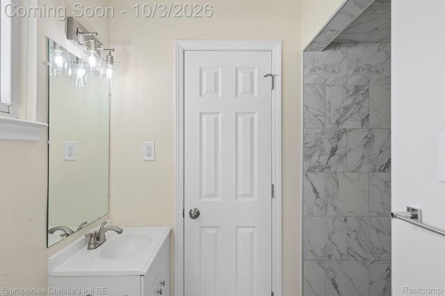 4620 Hillcrest Avenue, Royal Oak, MI 48073