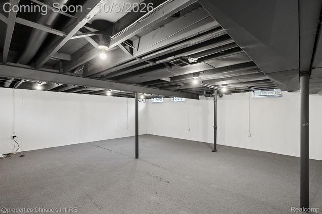 4620 Hillcrest Avenue, Royal Oak, MI 48073
