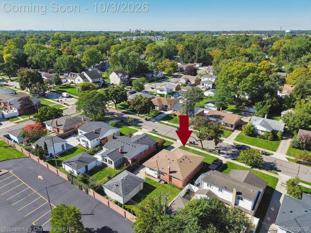 4620 Hillcrest Avenue, Royal Oak, MI 48073