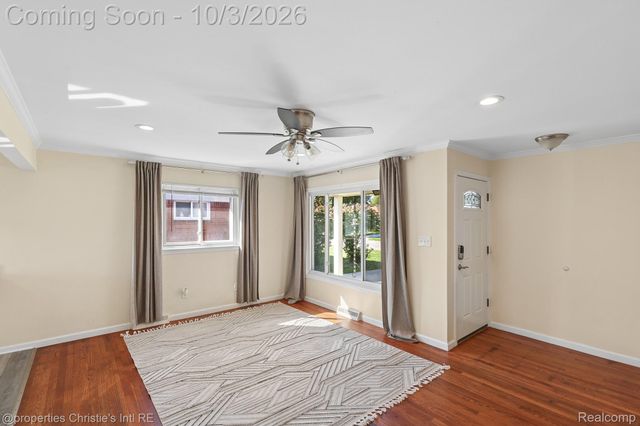 4620 Hillcrest Avenue, Royal Oak, MI 48073