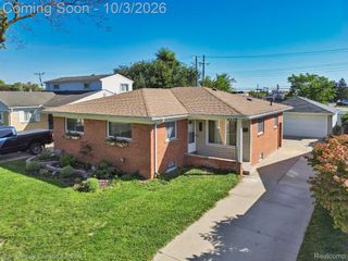 4620 Hillcrest Avenue, Royal Oak, MI 48073