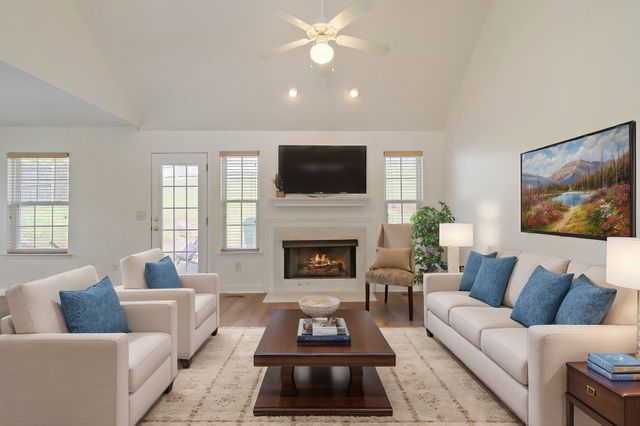7825 Farmington Pl, Nashville, TN 37221