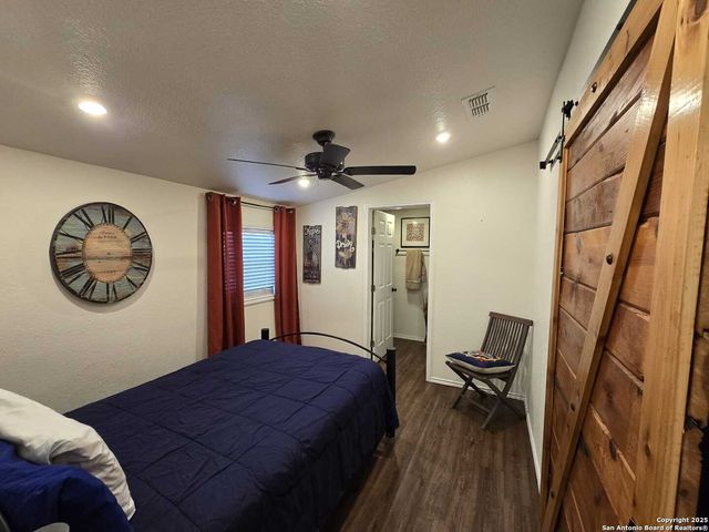 1020 Mission Rd, San Antonio, TX 78210