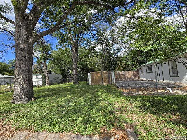 1020 Mission Rd, San Antonio, TX 78210