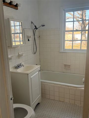 2049 NE 17th Street, Oklahoma City, OK 73111