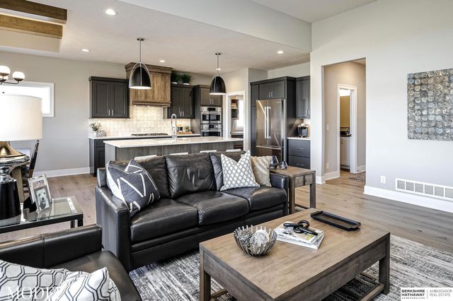 3016 S 209th Court, Elkhorn, NE 68022