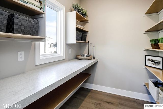 3016 S 209th Court, Elkhorn, NE 68022