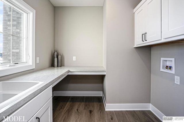 3016 S 209th Court, Elkhorn, NE 68022