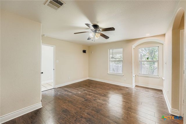 304 S Main Street, Elgin, TX 78621