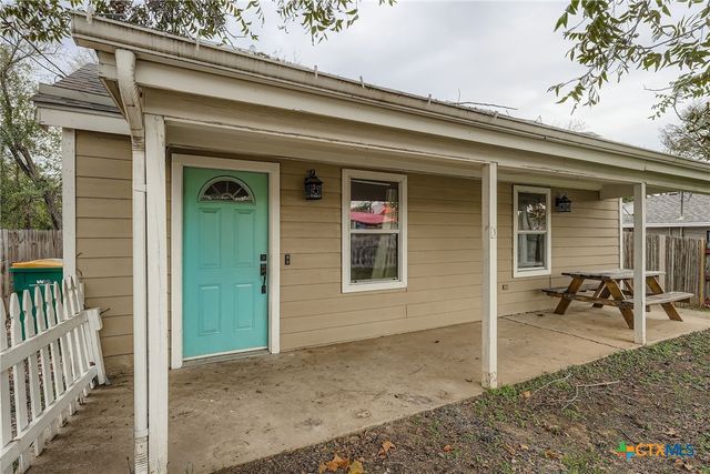 304 S Main Street, Elgin, TX 78621