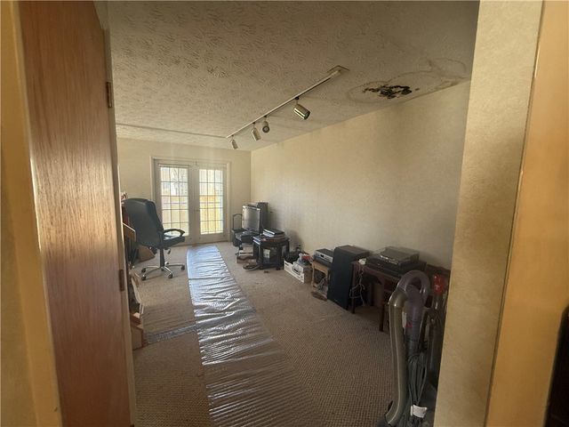 6 Talbot Drive, Penfield, NY 14526