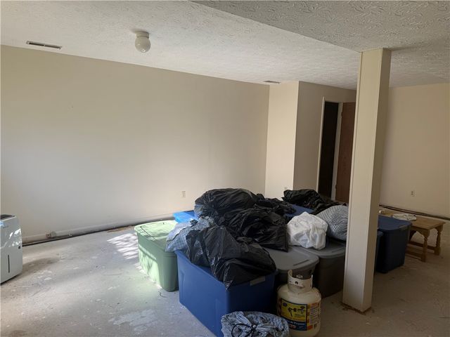 6 Talbot Drive, Penfield, NY 14526