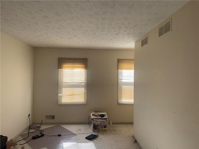 6 Talbot Drive, Penfield, NY 14526