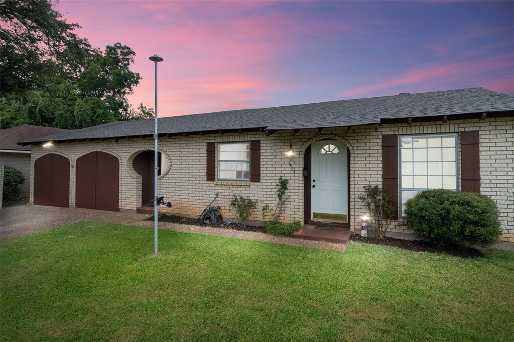 1505 Teresa Place, Bossier City, LA 71112