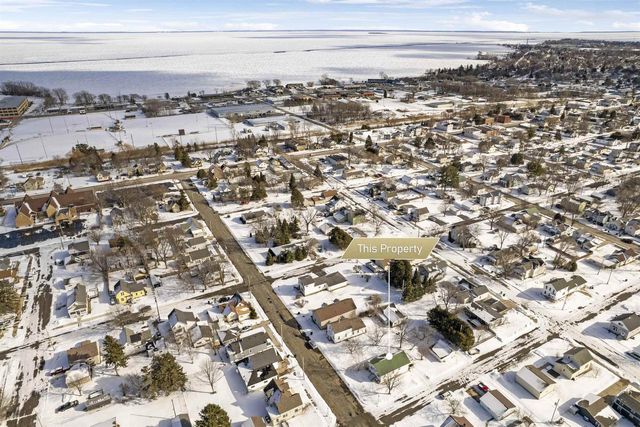 1513 28TH AVENUE, Menomonie, MI 49858