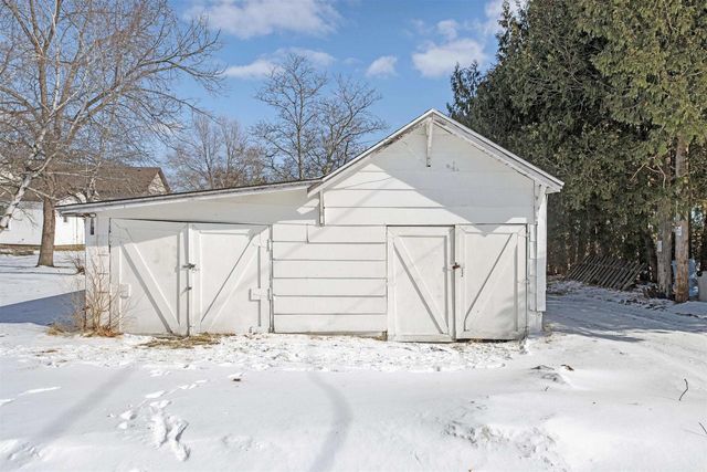 1513 28TH AVENUE, Menomonie, MI 49858