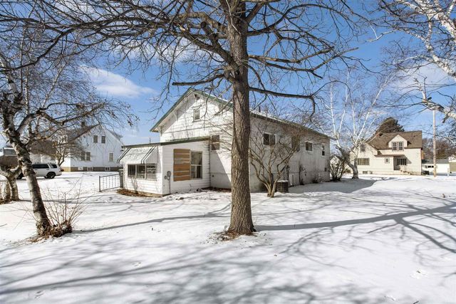 1513 28TH AVENUE, Menomonie, MI 49858